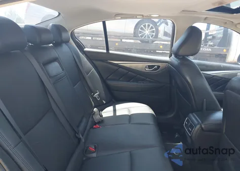 2015 Infiniti Q50 Premium/Sport z USA, uszkodzony, nr VIN JN1BV7AR2FM410593